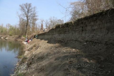 recreating the sandbank along the Drava - LiveDrava, SI. (Source: DOPPS - BirdLife Slovenia)